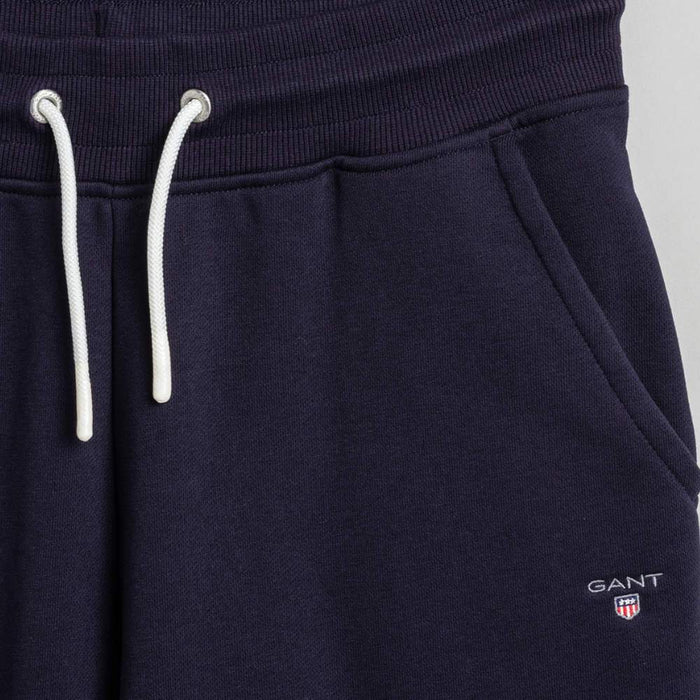 Close up view of the logo on the GANT Sweat Shorts