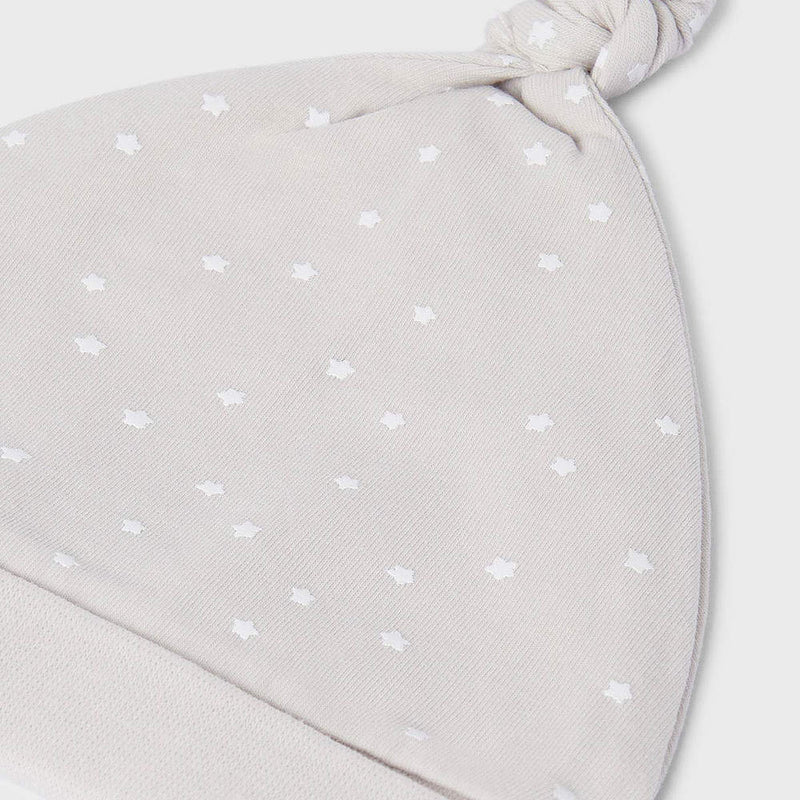 Mayoral baby boy's beige top knot hat.