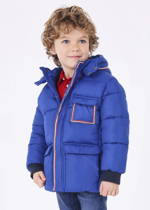 Boy modelling the Mayoral puffer jacket.